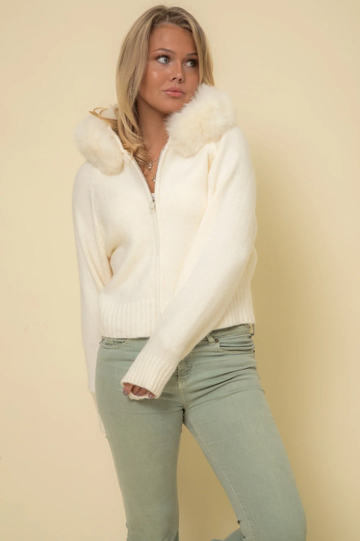 Anna - Liemenė iš dirbtinio kailio