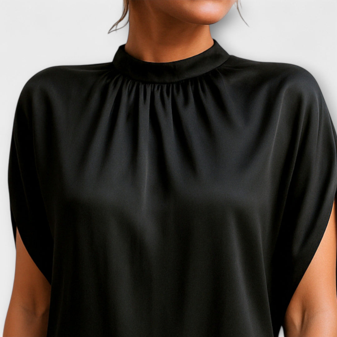 Jorja - Stilinga ir Prigludusi Suknelė