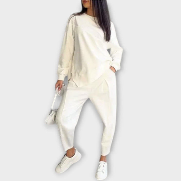 Audrey - Atsitiktinis dviejų dalių kostiumas