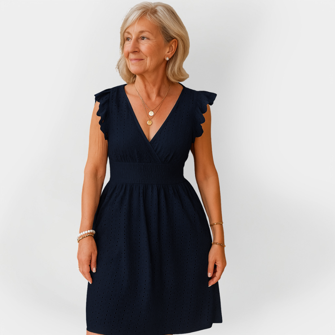 Stulbinanti suknelė su pūstomis rankovėmis