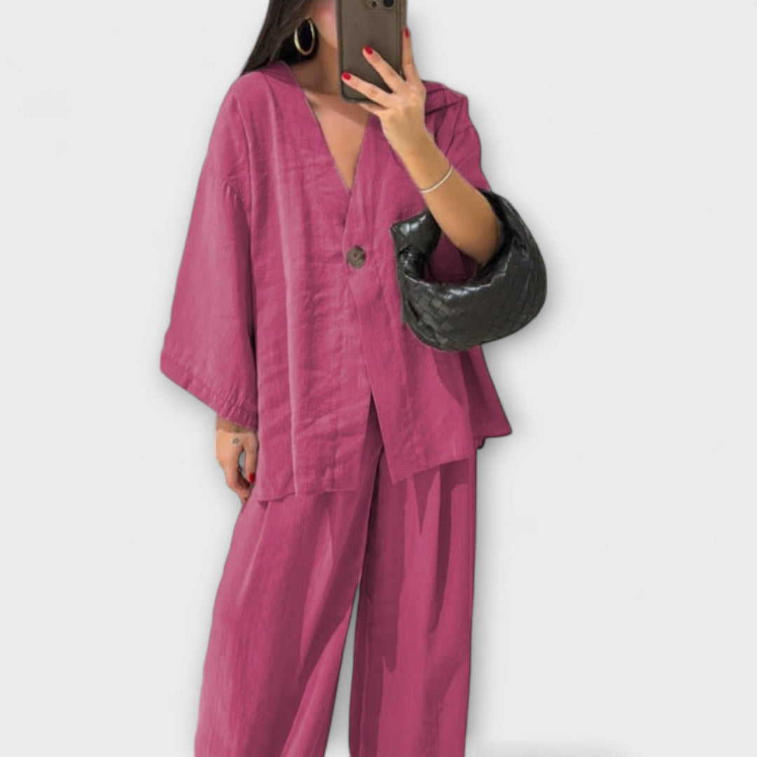 Jacqueline - Atsitiktinis V formos iškirpės topas ir kelnių duetas