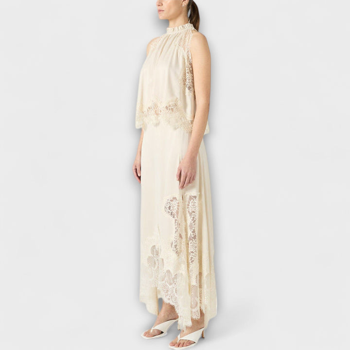 Kaia - Satino bluzonas su nėriniu ir plisuotu iškirpimu komplekte