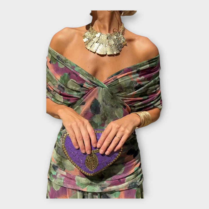 Lengvas Suknelė su Išskirtiniu Dekolte