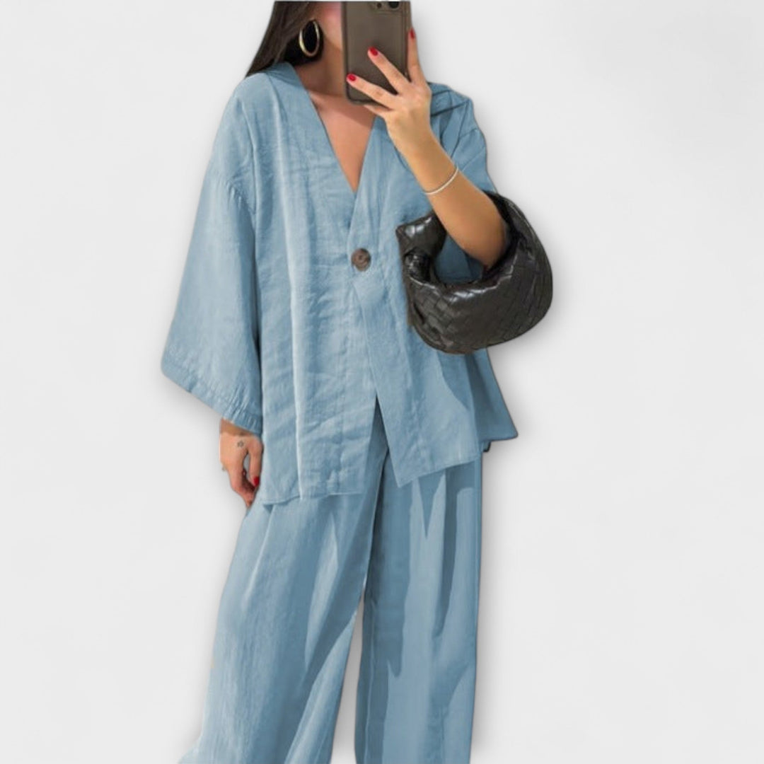 Jacqueline - Atsitiktinis V formos iškirpės topas ir kelnių duetas