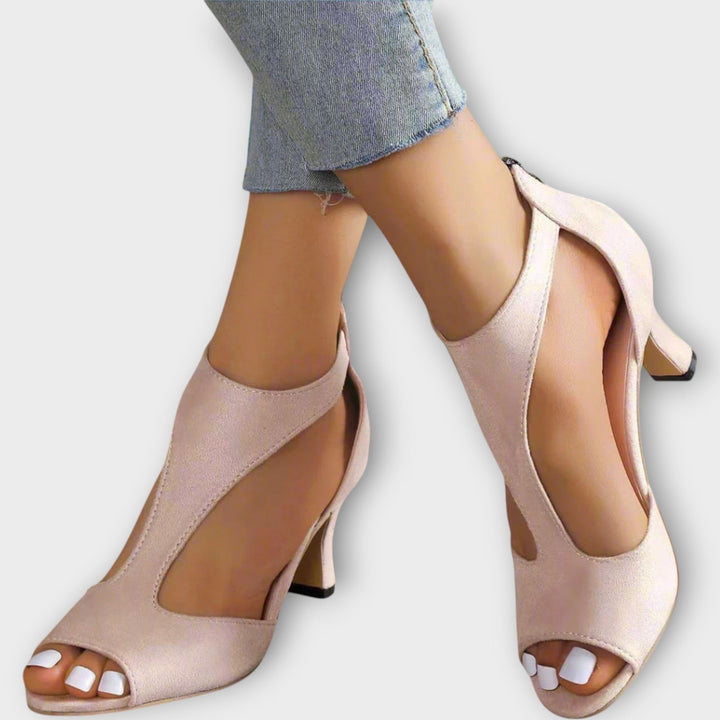 Elegantiški ir patogūs sandalai su kulnu