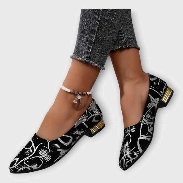 Elegantiškos balerinos su subtiliais detalėmis