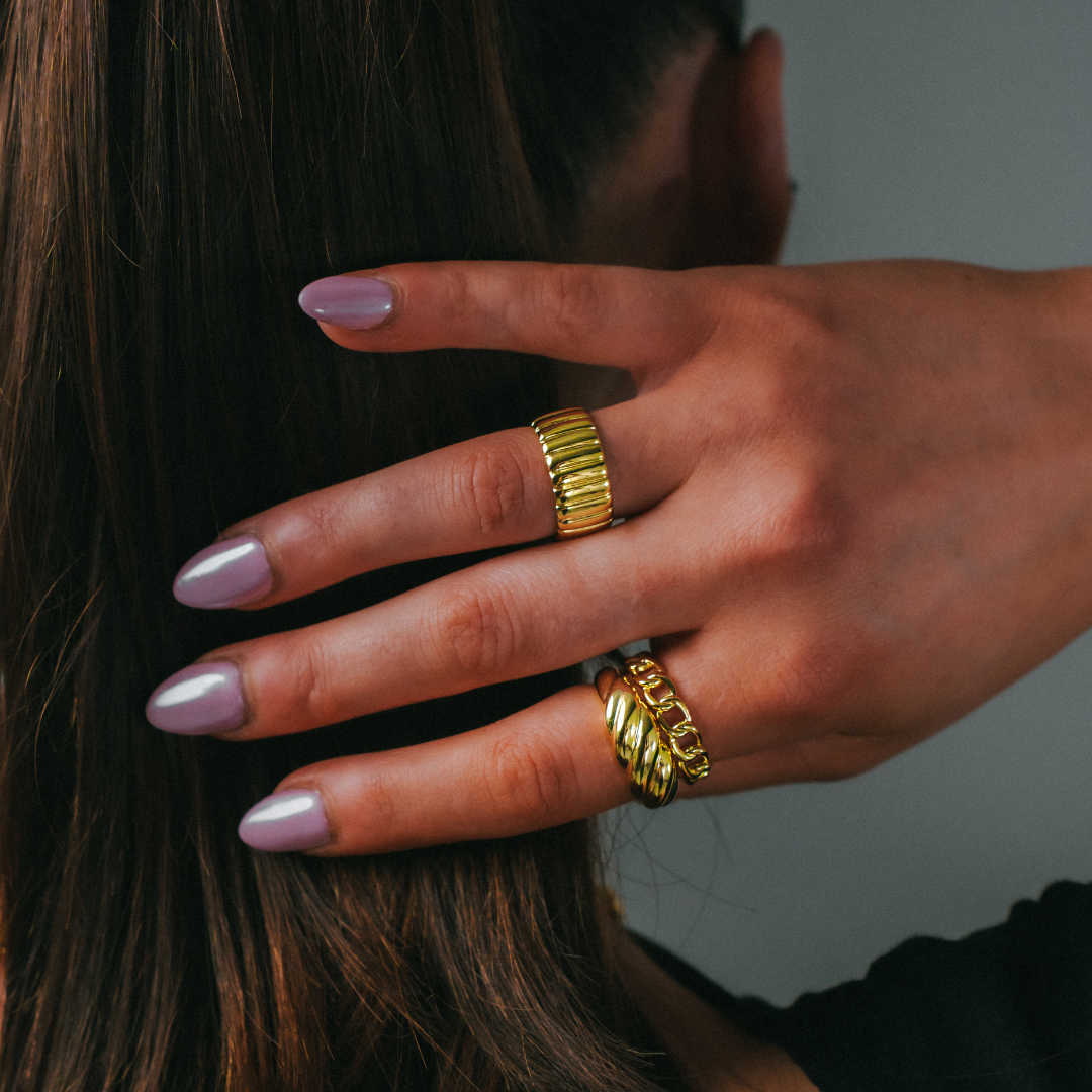 Žiedas su Grandinėle