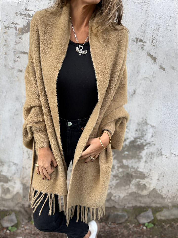 Sarai - Laisvalaikio frandžuota liemenė su ilgomis rankovėmis