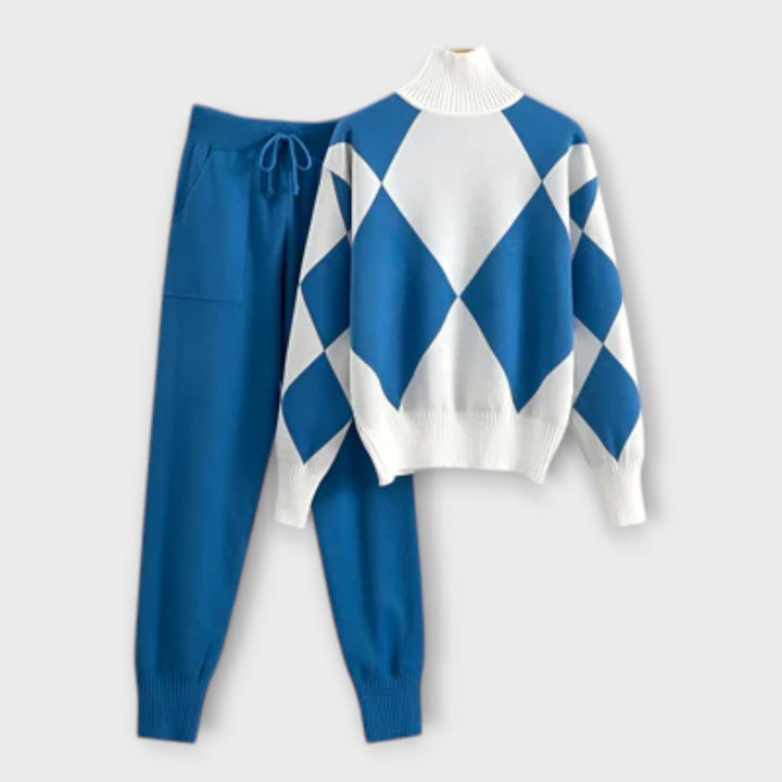 Laura - Elegantiškas dviejų dalių kostiumas