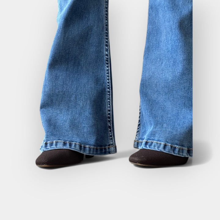 Plati kelnės su aukštu juosmeniu