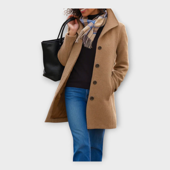 Elegantiškas vilnonis paltas su sagomis