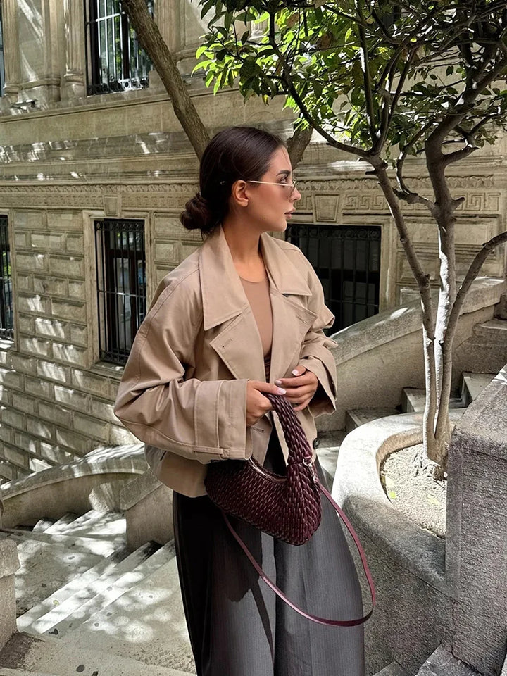 Ilse - Moteriškas trumpas paltas