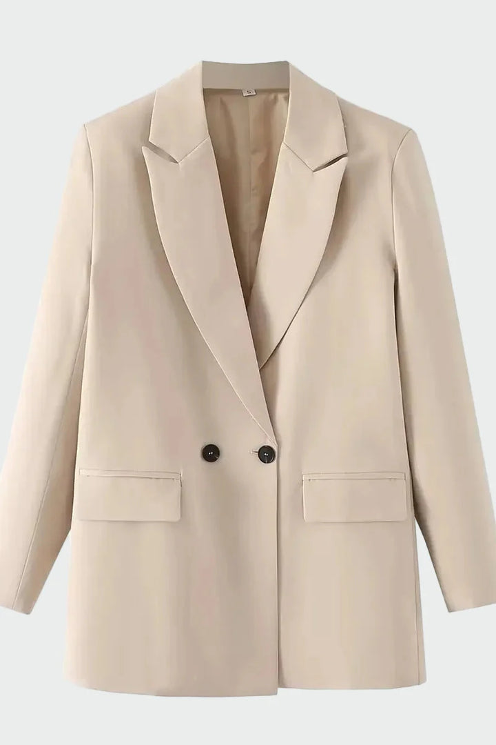 Oversized švarkas su modernia linija