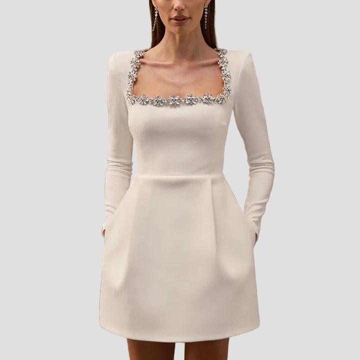 Emilija- Aksominė kristalų suknelė