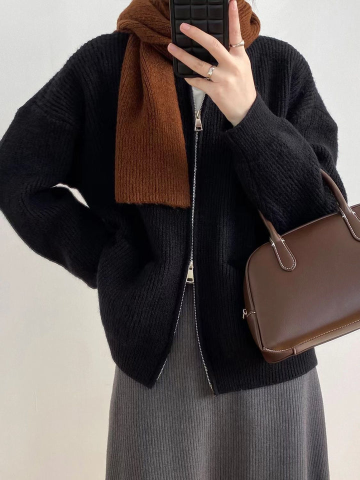 Elodie - Apvalaus Kaklo Megztinis