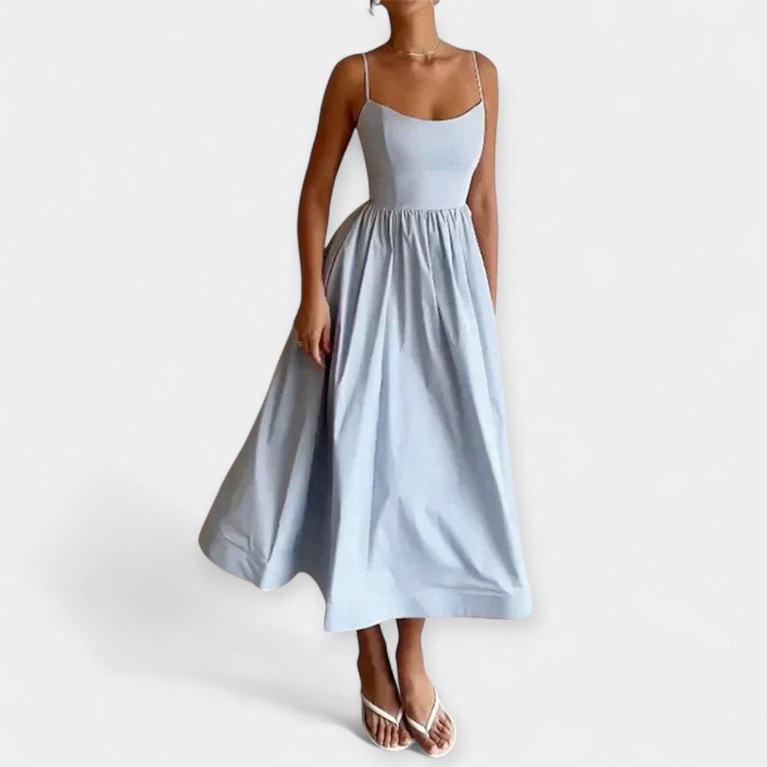 Mini Suknelė su Apvaliu Iškirpimu ir Petnešomis