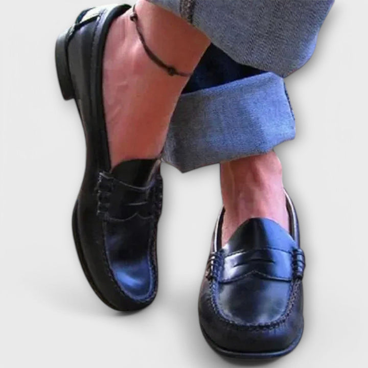 Klasikiniai moteriški loferiai