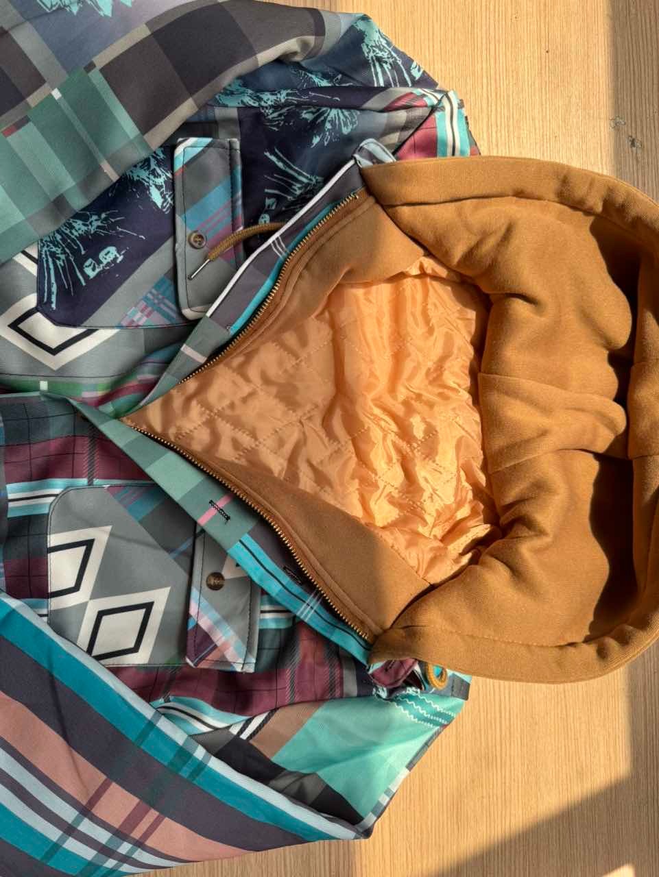 Nohr - Megztinis su languotu raštu