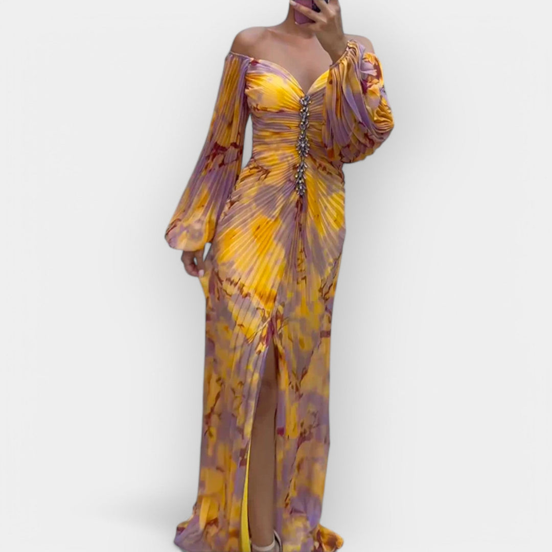 Lengva Suknelė su Iškirpte