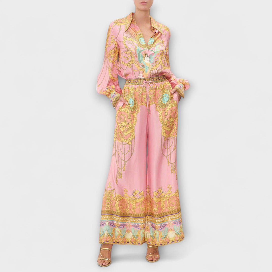 Sage - Undinė Atsipalaidavusi Marškinėlių ir Elastingų Juosmens Kelnės Rinkinys