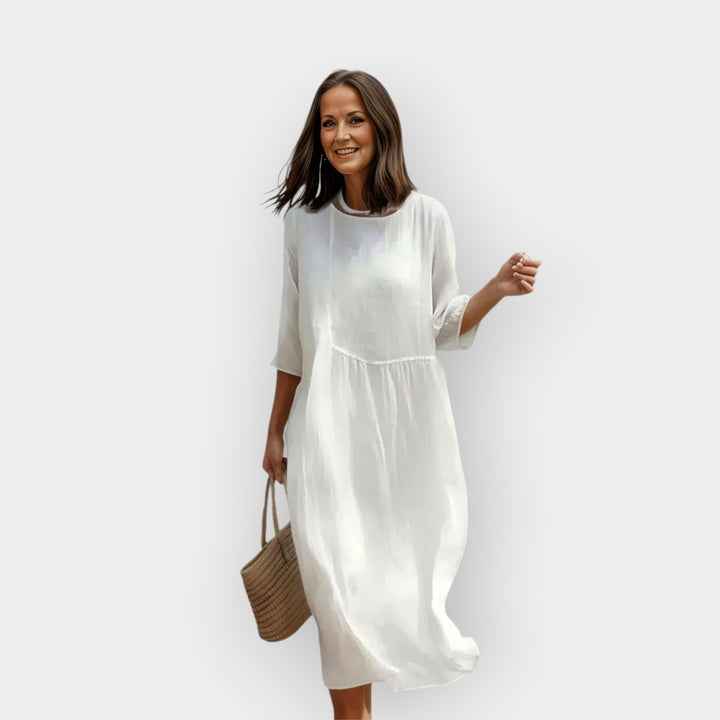 Stilinga Suknelė su Elegantišku Pilvo Konstruktavimu