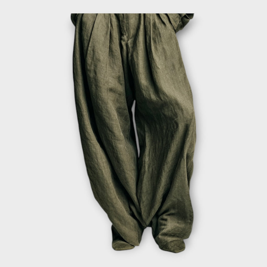 Marškiniai ir kelnės su natūralia rafinuotumu