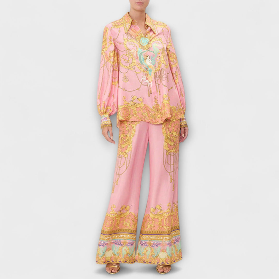 Sage - Undinė Atsipalaidavusi Marškinėlių ir Elastingų Juosmens Kelnės Rinkinys