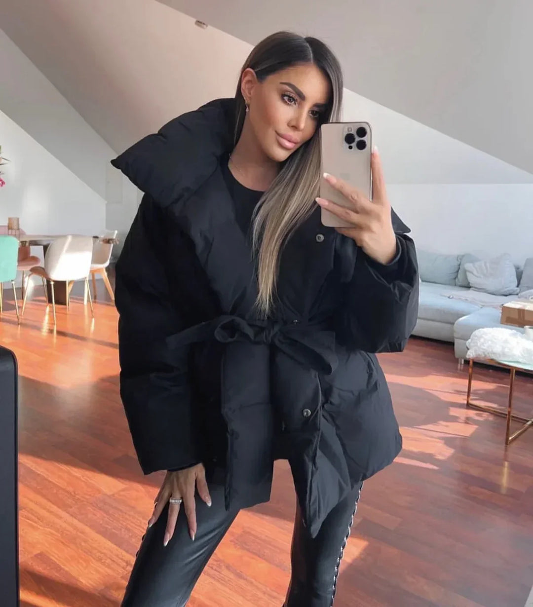 Jevna - Elegantiška Pūkų Striukė